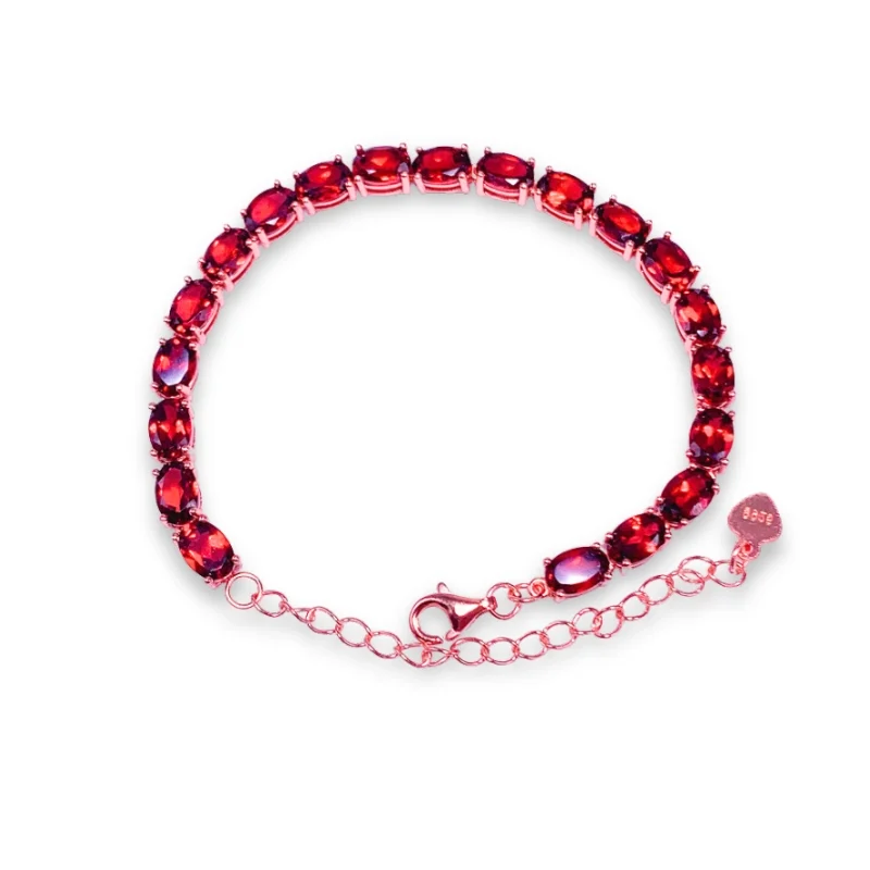 Stylish garnet birthstone bracelet in sterling silver - main